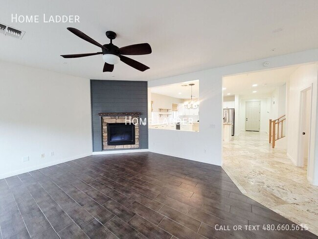 Building Photo - 29683 N 69th Dr