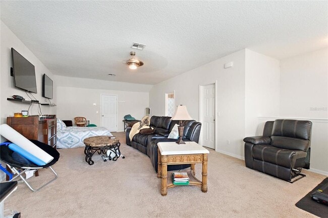 Building Photo - 585 Blue Cypress Dr