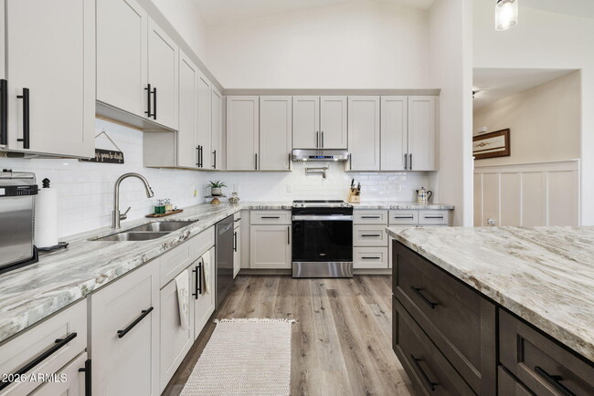 Building Photo - 3912 S Kyrene Rd