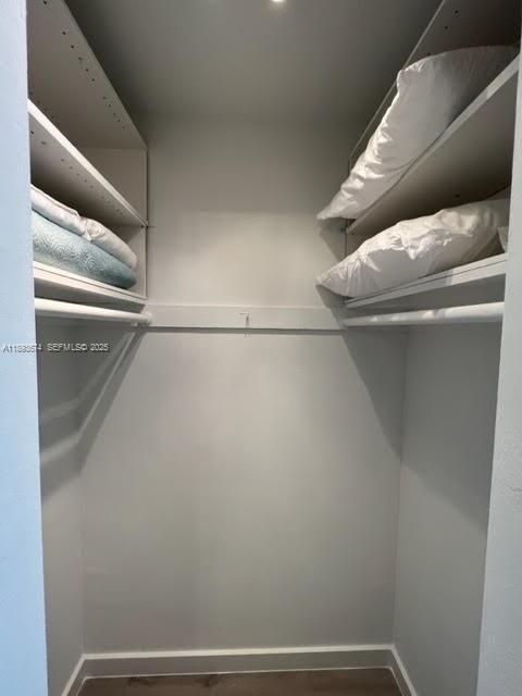 Building Photo - 4228 N Ocean Dr