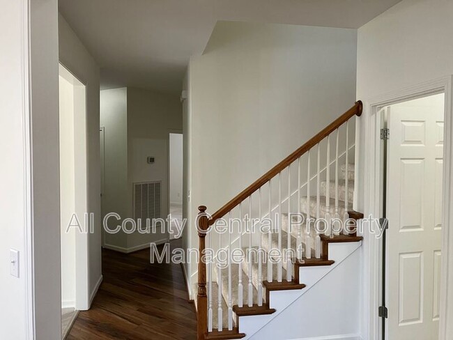 Building Photo - 1001 Aronimink Dr