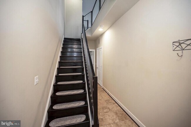 Building Photo - 100 Nestor's Pl