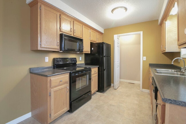 Building Photo - 2630 Del Ray Dr
