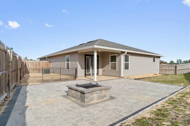 Building Photo - 229 Croft Cir