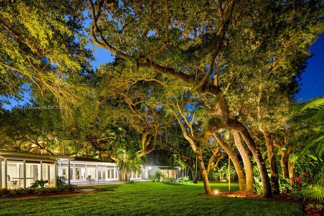 Primary Photo - 11015 Lakeside Dr