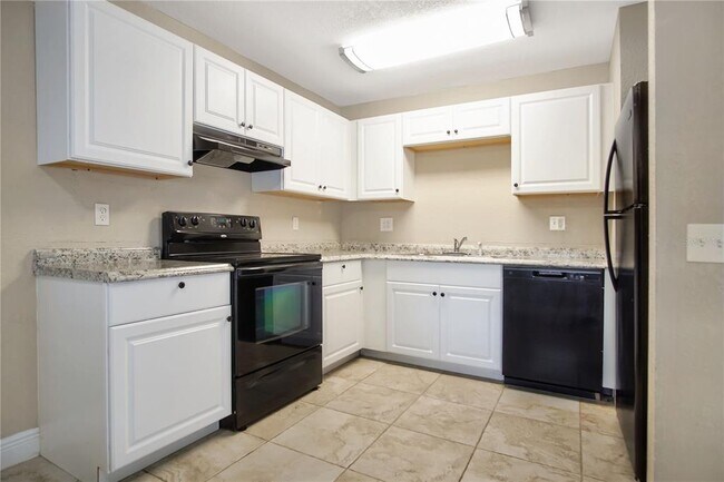 Building Photo - 5607 Struthers Ct