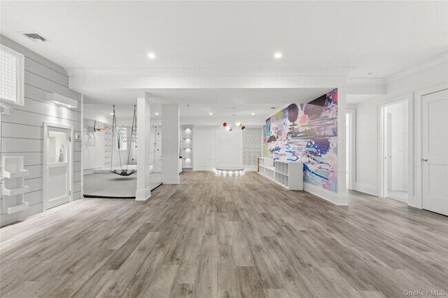 Building Photo - 25 Hunt Pl