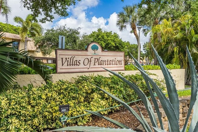 Building Photo - 7950 NW 11th Ct