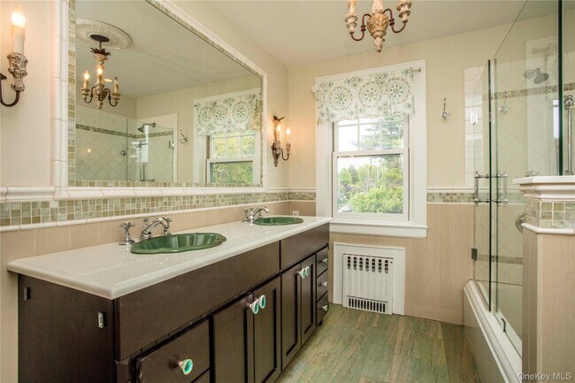 Building Photo - 157 Rockland Ave