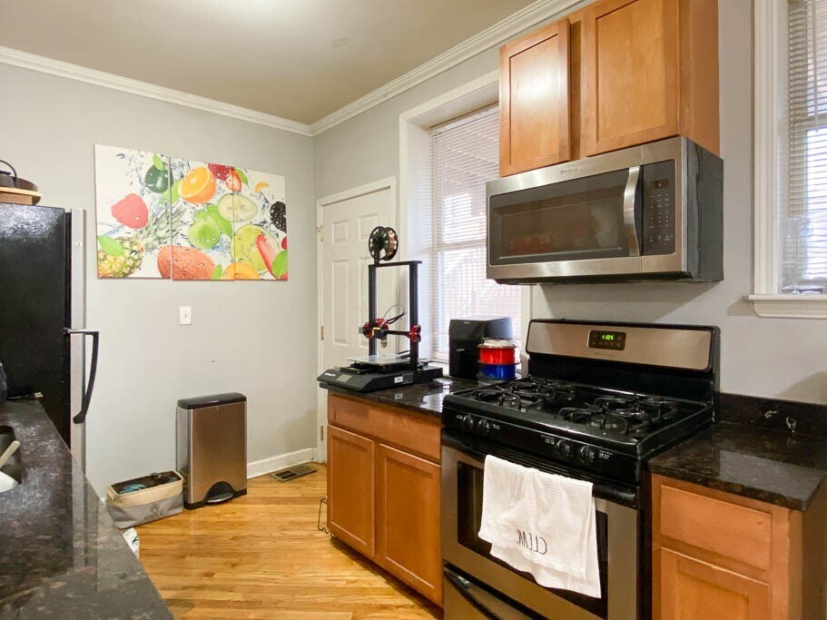 Building Photo - 1708 W Wallen Ave