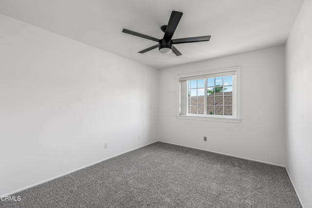 Building Photo - 327 Bethany St