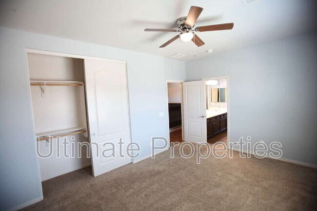 Building Photo - 14482 W La Reata Ave