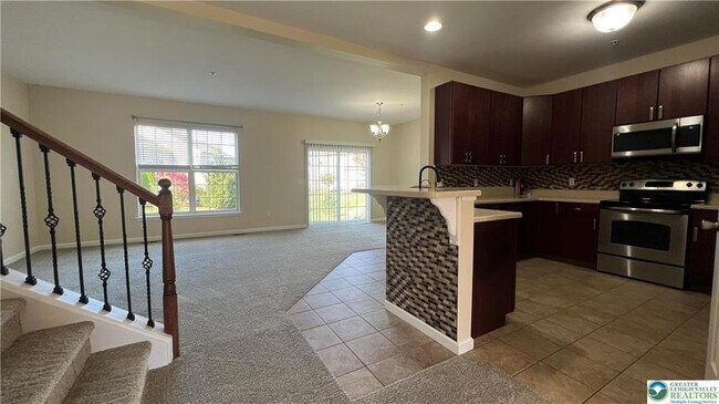 Building Photo - 251 Milkweed Dr