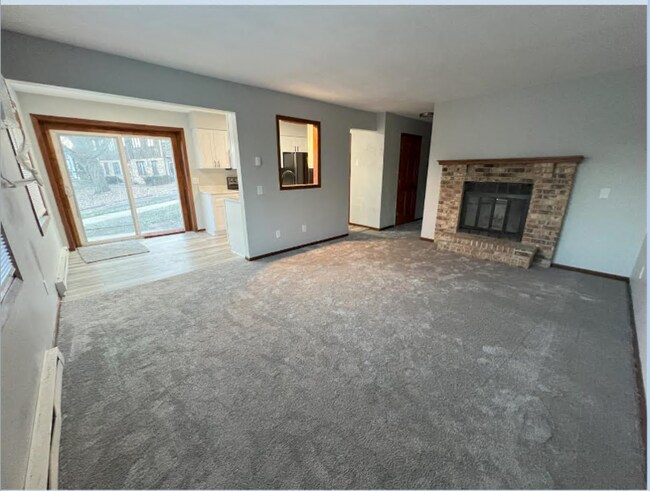 Building Photo - 2 S Wickham Ct