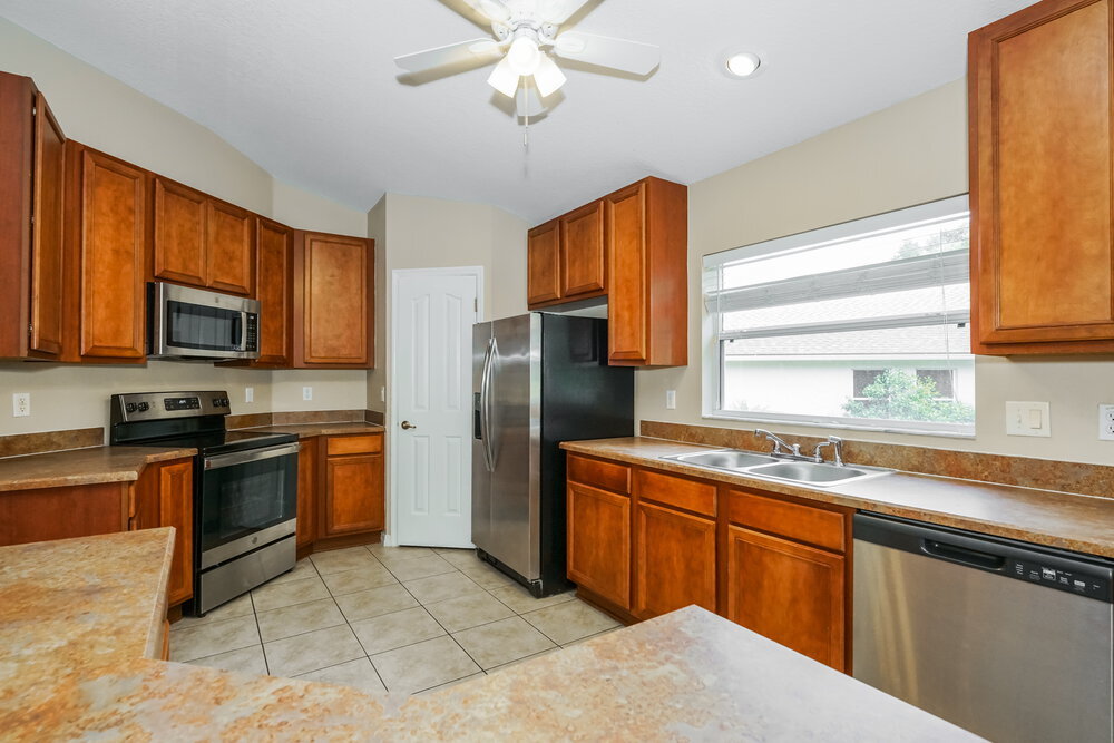 Building Photo - 30149 Sandbunker Ln