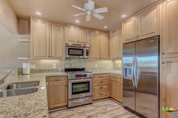Building Photo - 41220 Woodhaven Dr W
