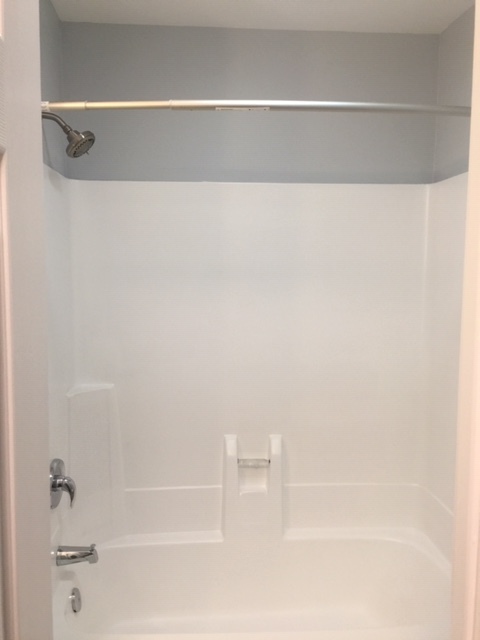 The bathroom has a full tub/shower. - 3819 Gallatin Pike