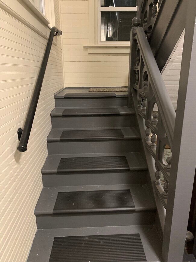 rear entry up stairs - 370 S State St