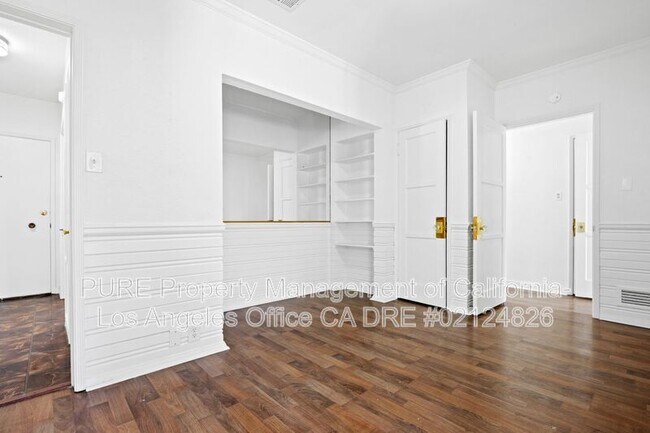 Building Photo - 1534 S Hayworth Ave