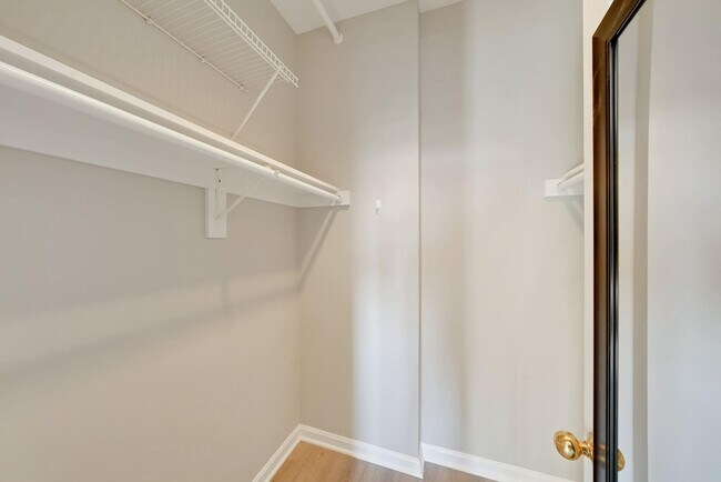 Building Photo - 2400 Clarendon Blvd
