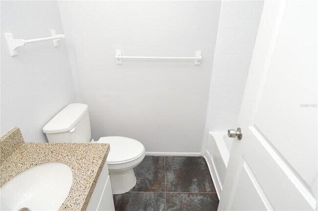 Building Photo - 8605 Mallard Reserve Dr