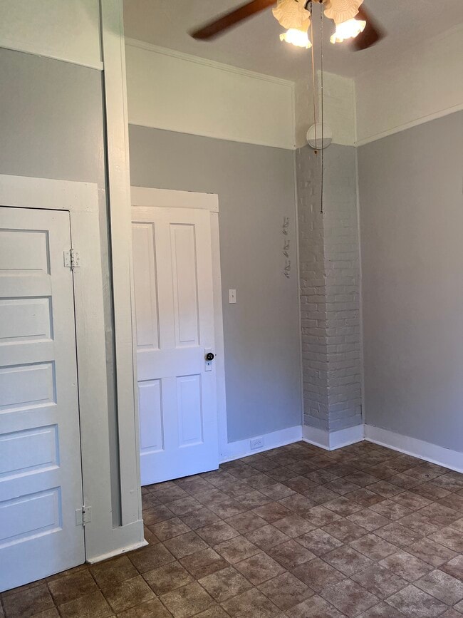 Building Photo - 1418 30th Ave