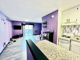 Building Photo - 2450 Lymbery St