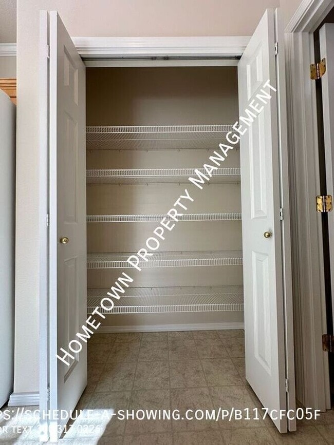 Building Photo - 8523 Sweetbrier Loop SE