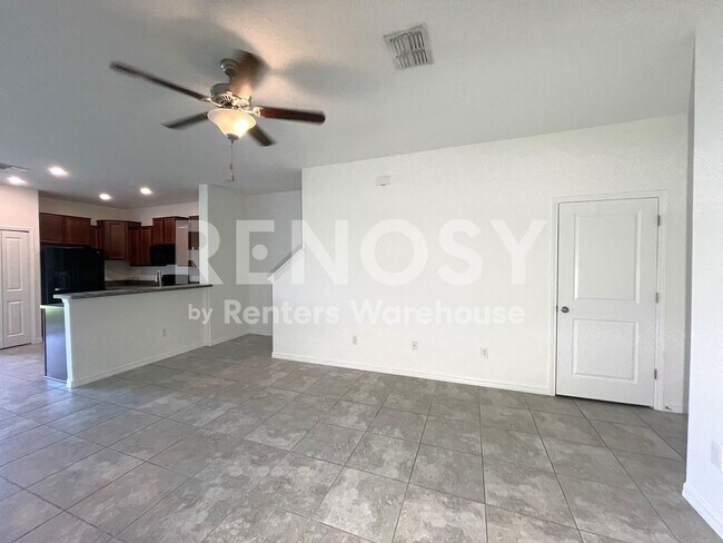 Building Photo - REDUCED with $300 Credit for 8/1 Move-in Spacious 3/2.5/1 Townhome in Riverview