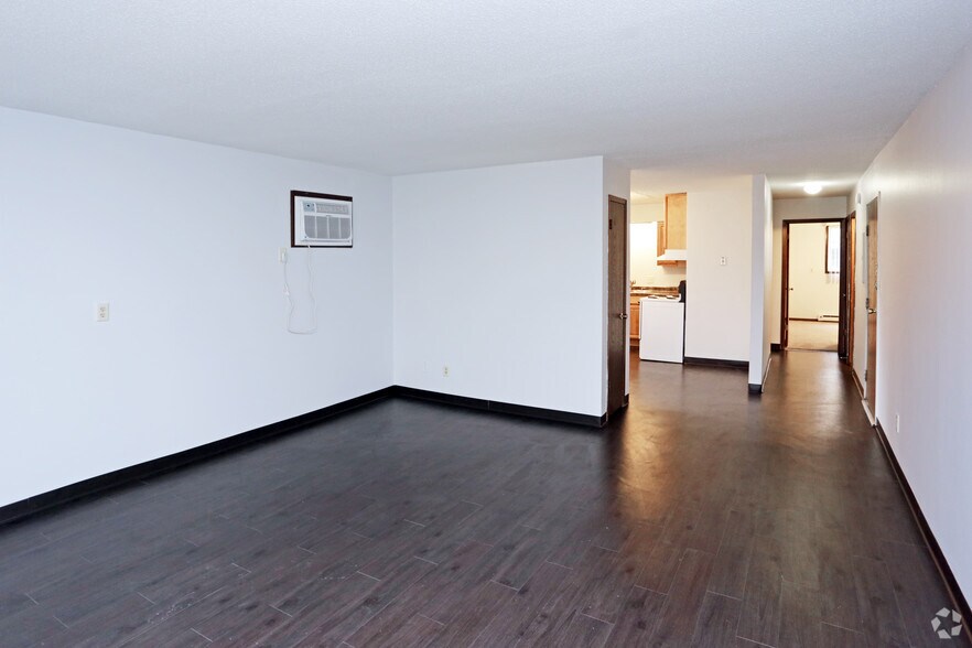 Country Club View 330340 29th Street SE Cedar Rapids IA 52403