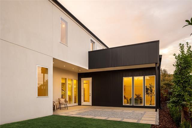 Building Photo - 829 Nomas St