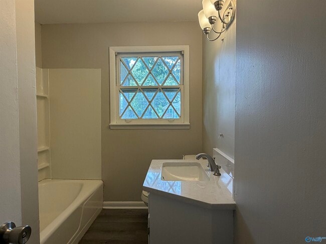 Building Photo - 2204 Pisgah Cir NW