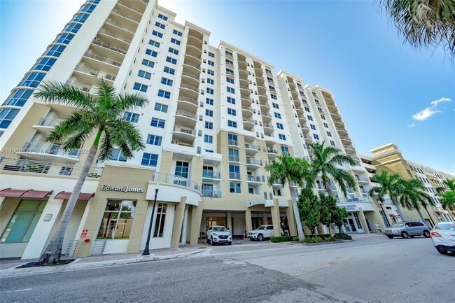 Building Photo - 1830 Radius Dr