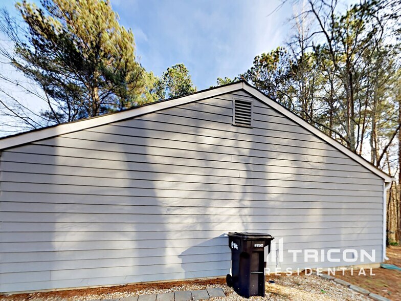 Building Photo - 5491 Quarters Way