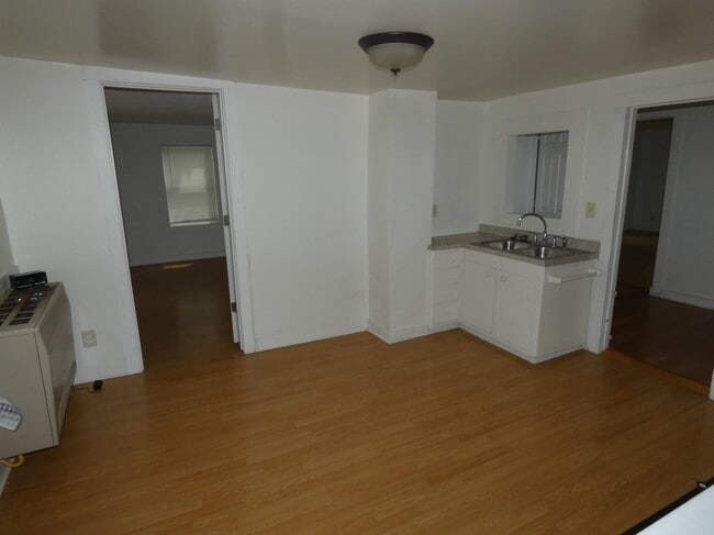 Building Photo - 107 Pearl St