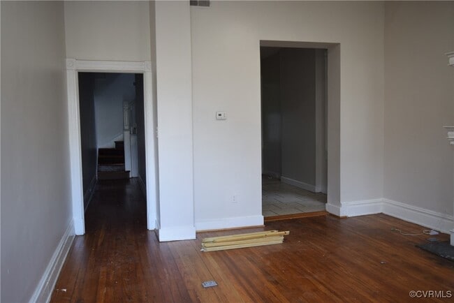 Building Photo - 505 St James St