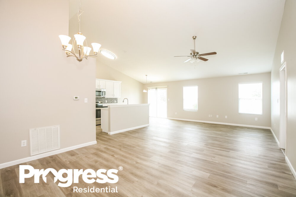 Building Photo - 4557 Walcott Dr