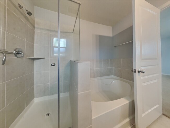 Building Photo - 1811 Artem Ct