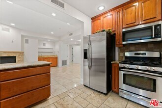 Building Photo - 16123 Sunset Blvd