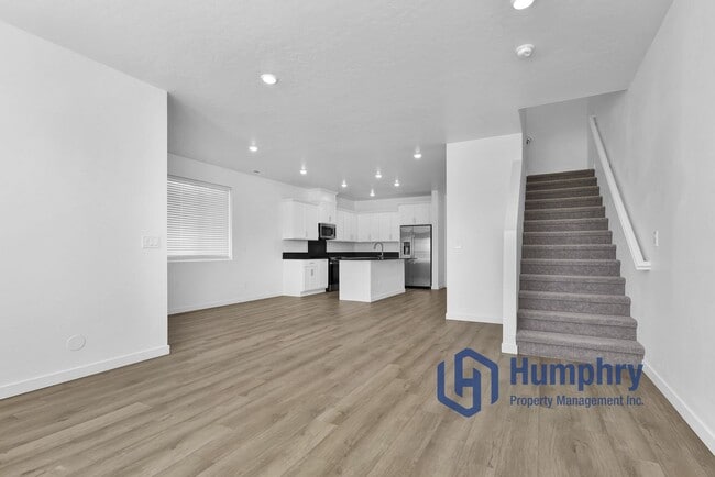 Building Photo - Brand New Home in Desirable Eagle