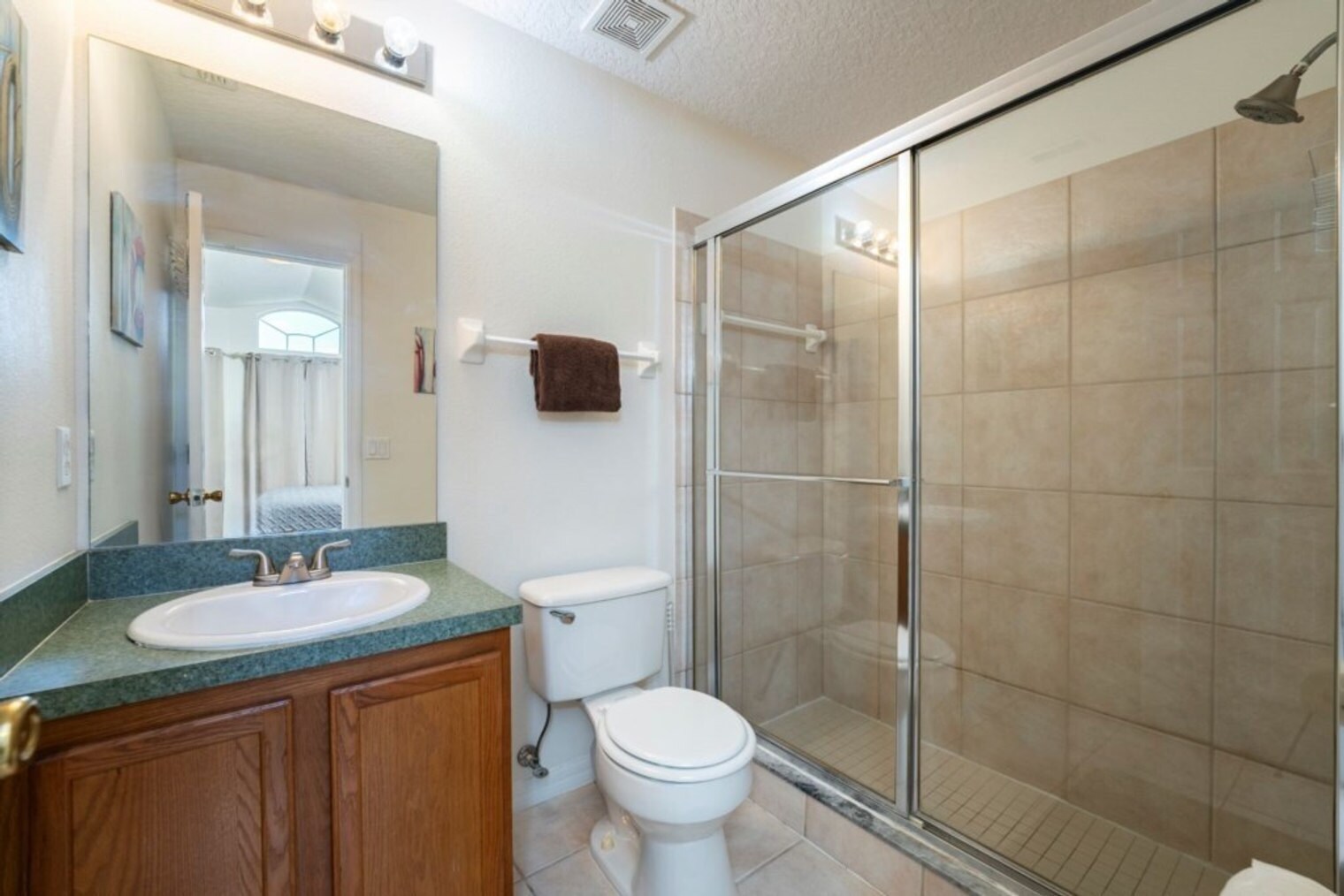 Building Photo - 447 High Point Dr