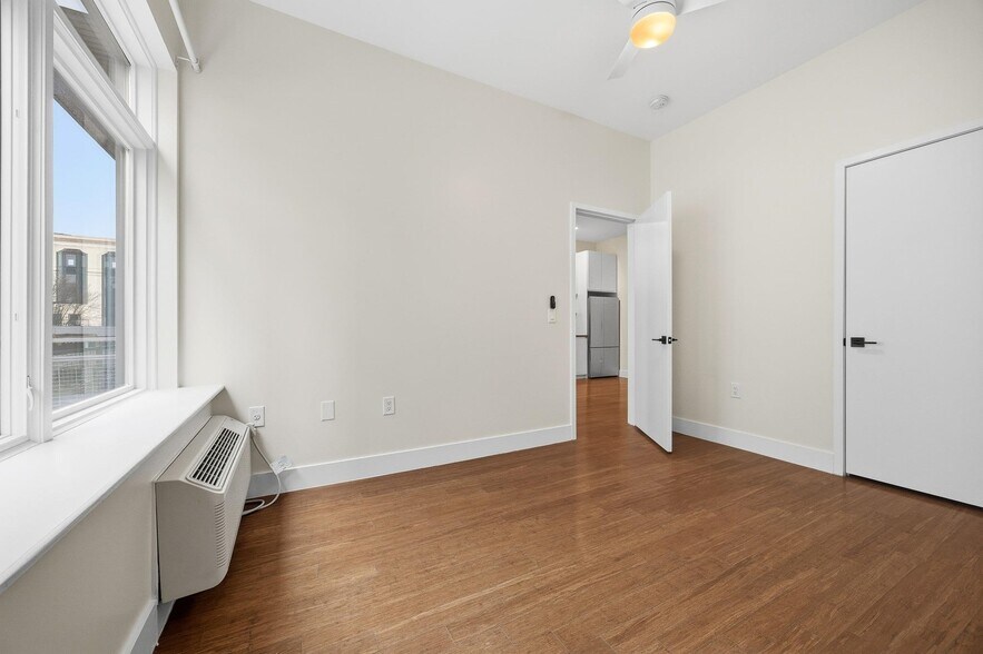 Building Photo - 217 Newark Ave