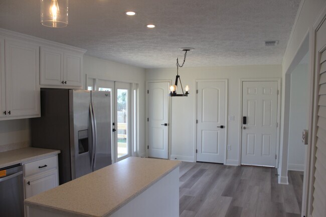 Building Photo - 1809 Georgia Ct