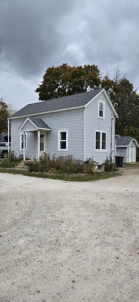 Primary Photo - 8149 Antioch Rd