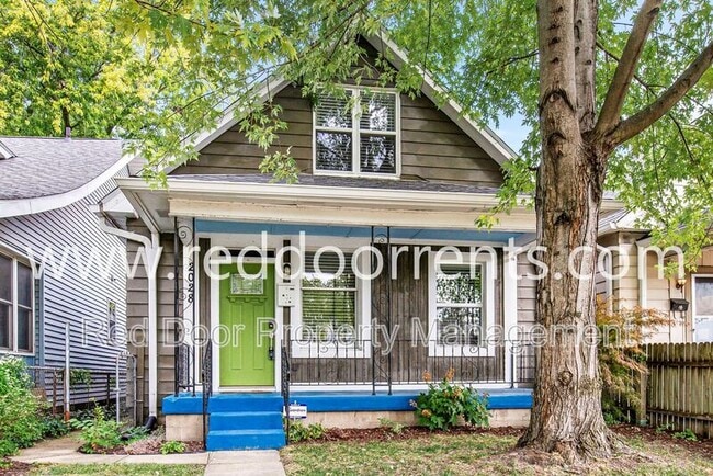 Building Photo - 2028 Hoyt Ave