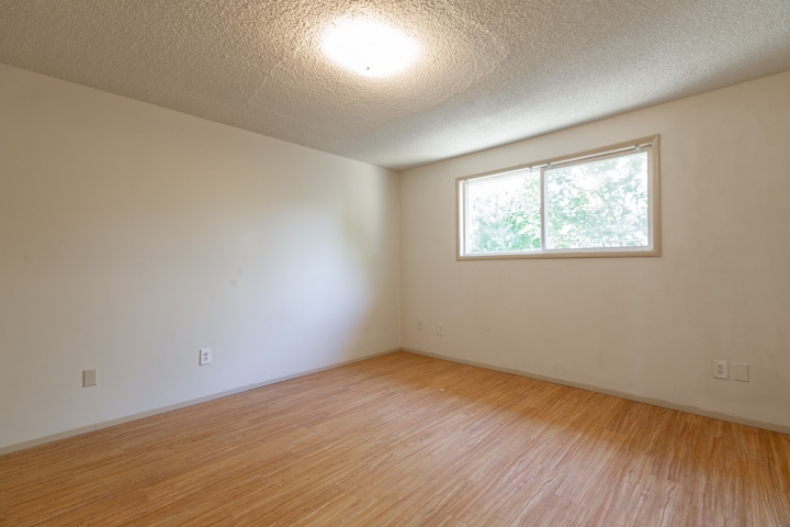 Building Photo - 113 SW Fleishauer Ln