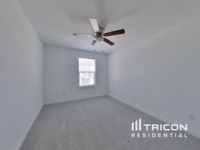 Building Photo - 2708 Brushy Lk Dr