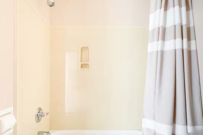 Building Photo - Spacious 3-Bedroom, 2-Bath Home in East Nashville