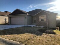 Building Photo - Open living concept- 3BR/2BA with unfinished basement