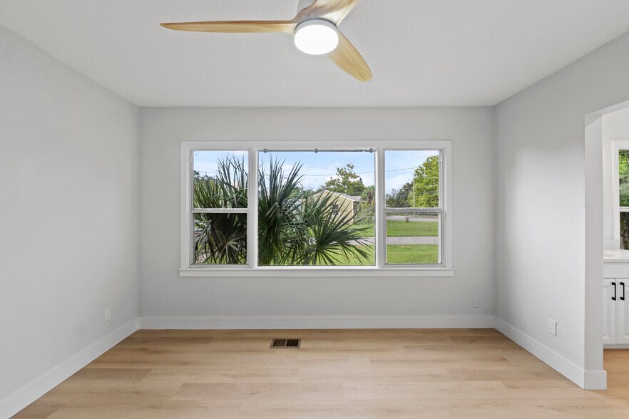 Building Photo - 1608 Knollwood Circle